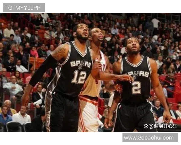 文班亚马钉地板血帽莱夫利背运撤步命中3加1展现全面统治力